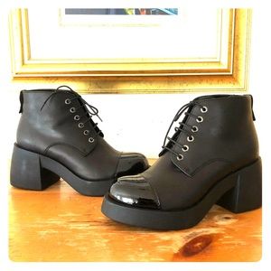 Sz 7 CULT 90s Platform Leather Grunge Boots